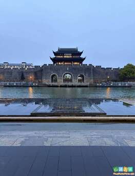 这竟然是苏州火车站？不知道的还以为是景点